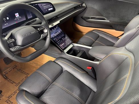 Used 2025 Lucid Air Grand Touring image 9