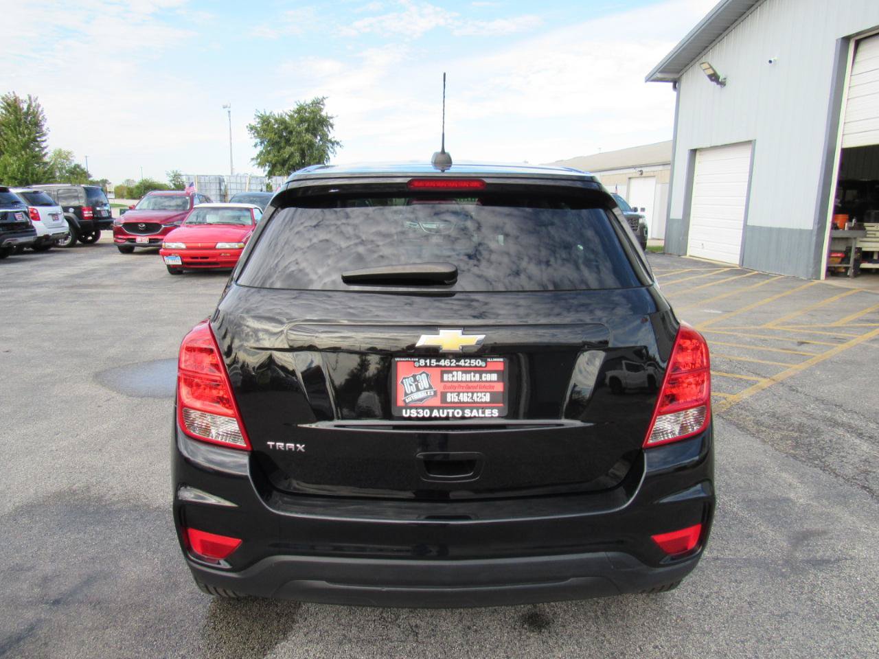 Used 2021 Chevrolet Trax LS w/ Tint and Cruise Package FWD image 5