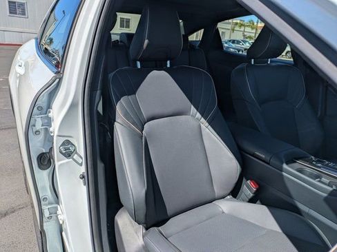 Used 2025 Toyota Crown Limited w/ Advanced Technology Package image 33