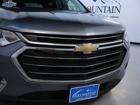 Used 2020 Chevrolet Traverse LT w/ LT Premium Package AWD/4WD image 9