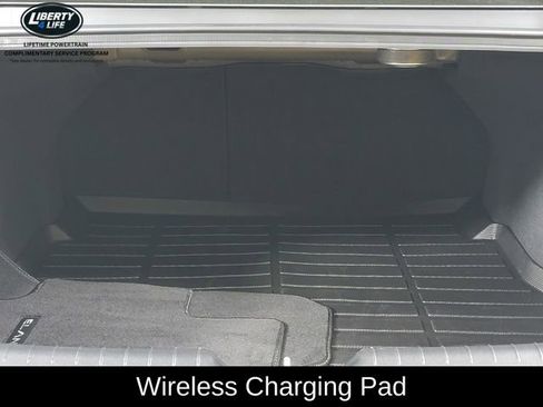 Used 2023 Hyundai Elantra Limited image 15