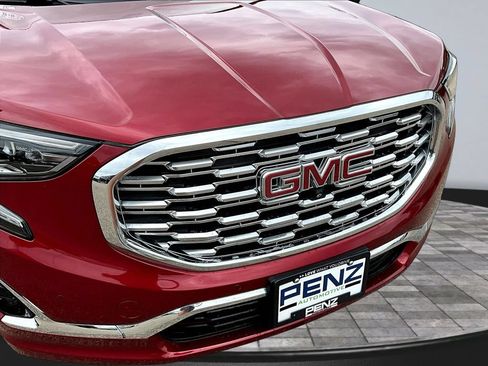 Used 2019 GMC Terrain Denali w/ Advanced Safety Package AWD/4WD image 35