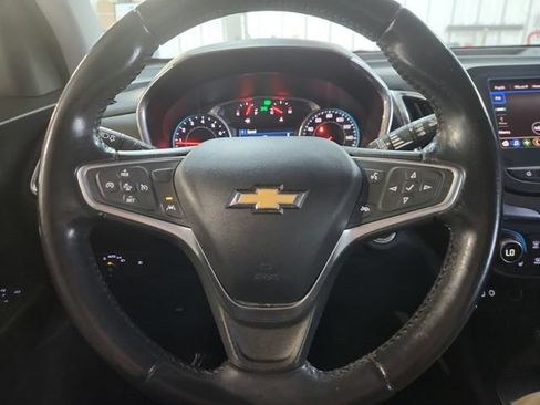 Used 2020 Chevrolet Equinox LT FWD image 11