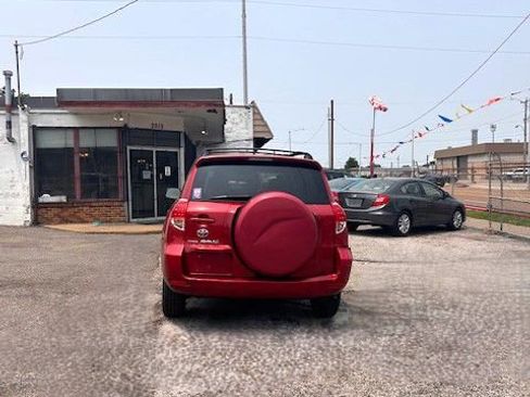 Used 2006 Toyota RAV4 2WD image 3