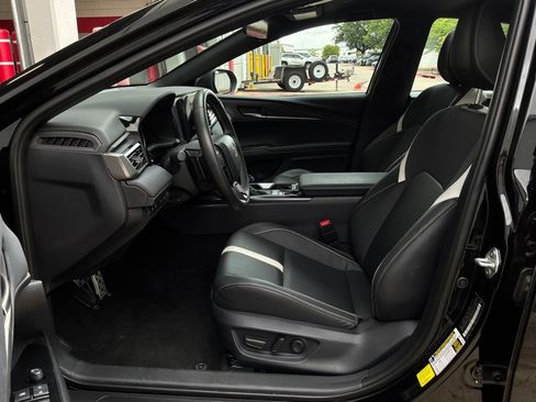 Used 2026 Toyota Camry SE FWD image 10