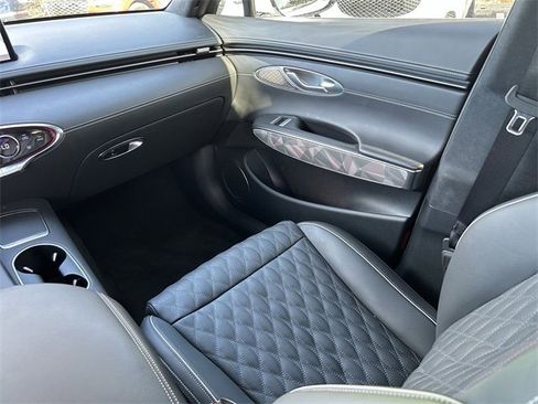 Used 2025 Genesis GV70 3.5T Sport w/ Sport Advanced Package image 5