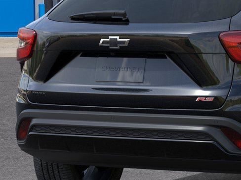 New 2026 Chevrolet Trax RS w/ Driver Confidence Package FWD image 14