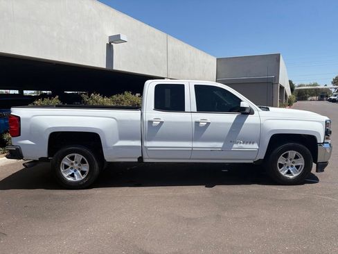 Used 2017 Chevrolet Silverado 1500 LT w/ All Star Edition RWD image 4