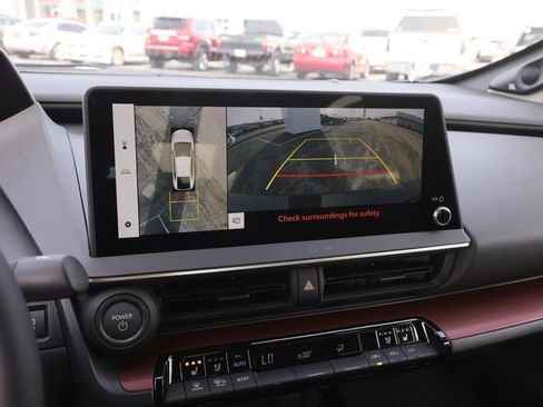 New 2026 Toyota Prius Plug-In Hybrid image 18