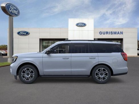 New 2026 Ford Expedition Active image 4