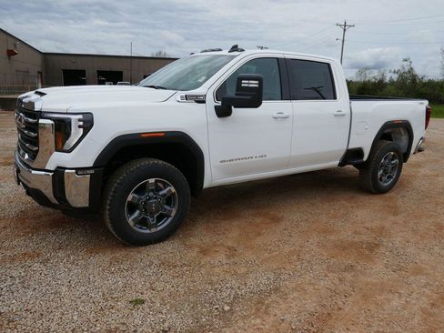 New 2026 GMC Sierra 2500 SLE w/ SLE Value Package; AWD/4WD image 9