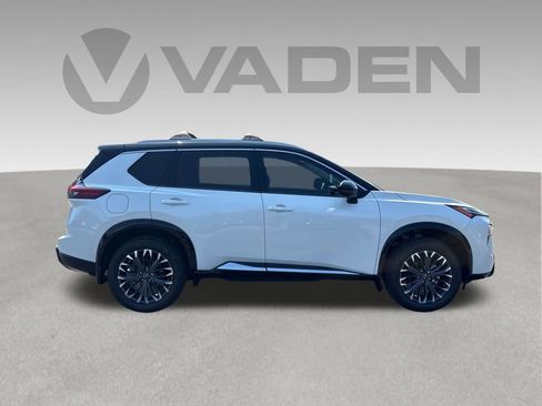 New 2026 Nissan Rogue Platinum AWD/4WD image 19