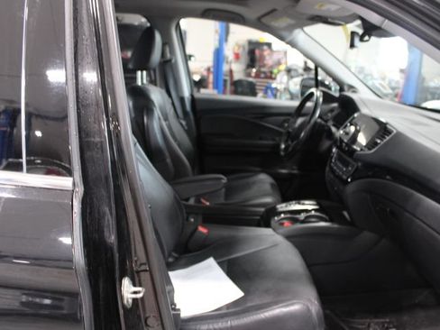 Used 2019 Honda Pilot Elite image 14