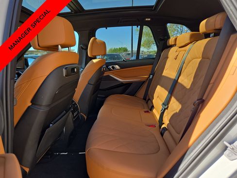 Used 2025 BMW X5 M60i AWD/4WD image 13