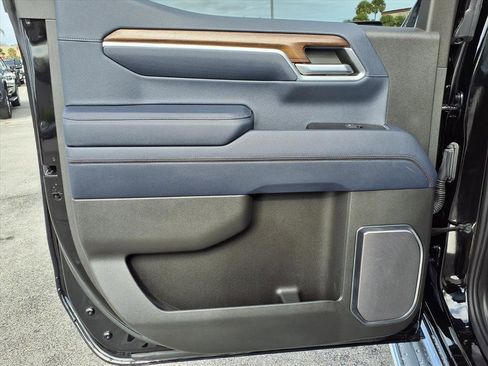 Used 2022 Chevrolet Silverado 1500 High Country w/ Max Trailering Package image 22