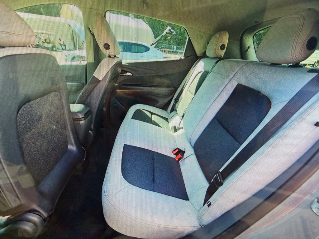 Used 2021 Chevrolet Bolt LT FWD image 9