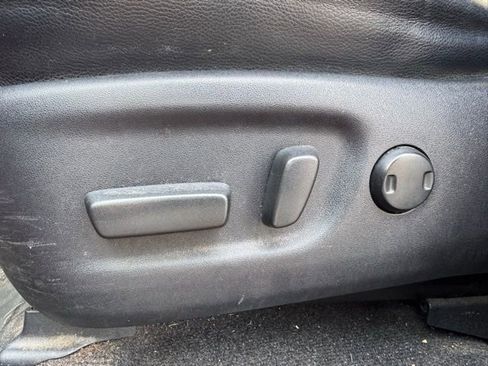 Used 2016 Toyota RAV4 Limited w/ Advanced Technology Package image 14