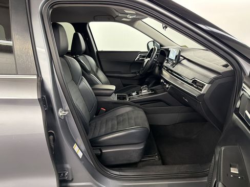 Used 2024 Mitsubishi Outlander SE AWD/4WD image 23