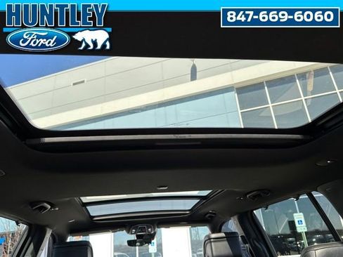 Used 2023 Jeep Wagoneer Series II w/ Convenience Group I image 13