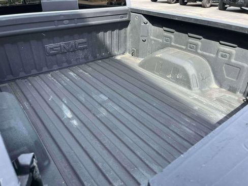 Certified 2022 GMC Sierra 1500 SLT w/ SLT Premium Plus Package image 12