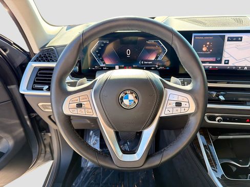 Certified 2025 BMW X7 xDrive40i w/ Premium Package image 43
