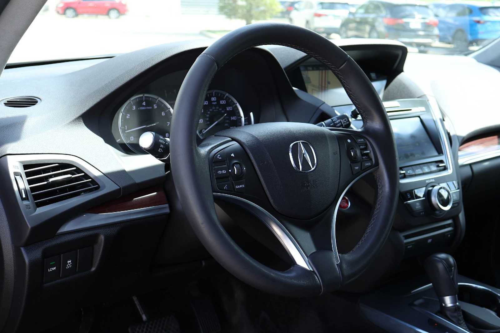 Used 2015 Acura MDX w/ Tech & Entertainment Pkg AWD/4WD image 2