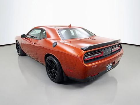 Used 2022 Dodge Challenger R/T Scat Pack w/ Driver Convenience Group image 5