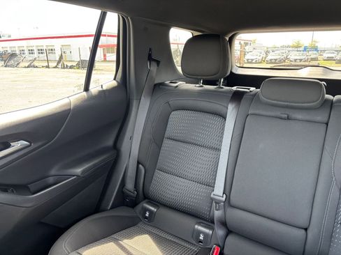 Used 2025 Chevrolet Equinox LT FWD image 38