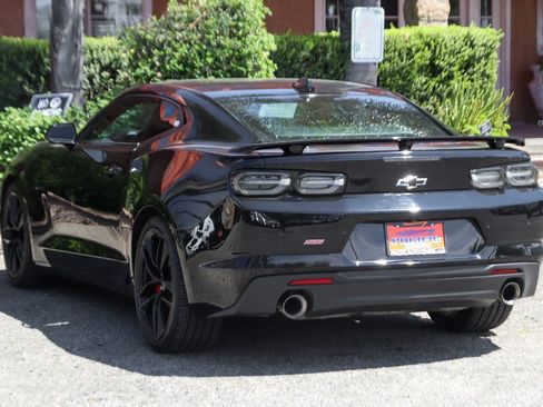 Used 2023 Chevrolet Camaro SS RWD image 6