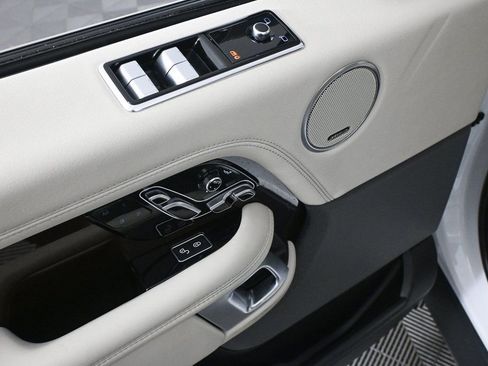 Used 2020 Land Rover Range Rover Long Wheelbase HSE image 8