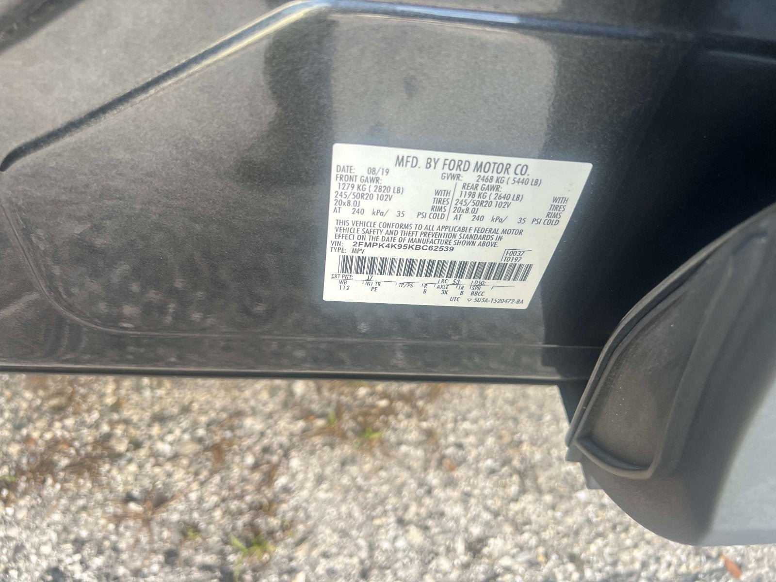 Used 2019 Ford Edge Titanium w/ Equipment Group 301A AWD/4WD image 16