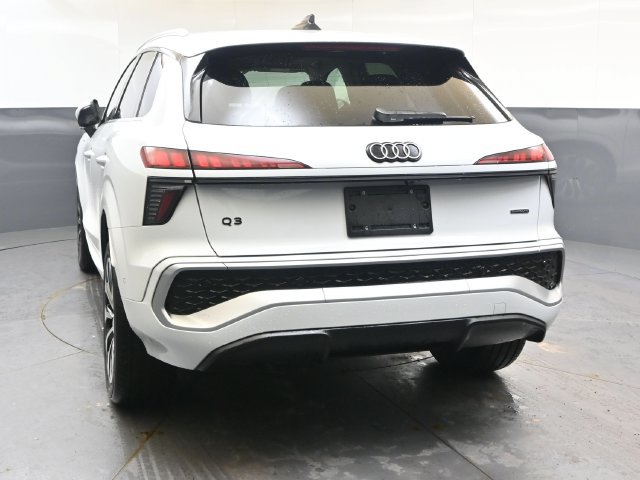 Used 2026 Audi Q3 quattro 2.0T AWD/4WD image 4