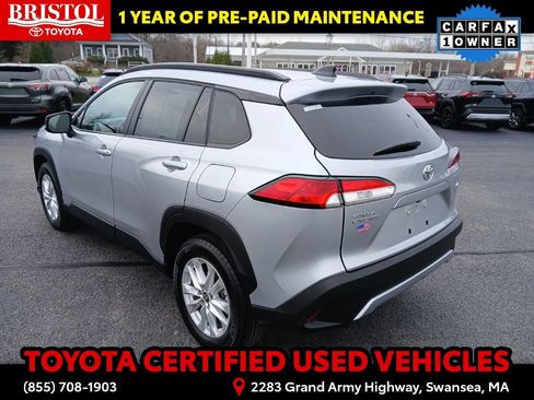 Certified 2025 Toyota Corolla Cross LE image 6