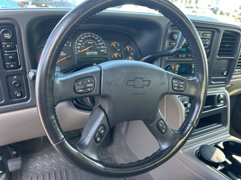 Used 2005 Chevrolet Avalanche Z71 w/ Sun And Sound Package image 45