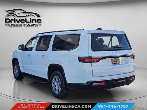 Used 2024 Jeep Wagoneer L 4WD image 4