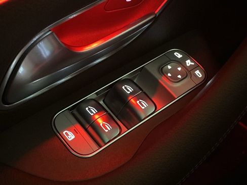 New 2025 Mercedes-Benz GLE 350 4MATIC image 9