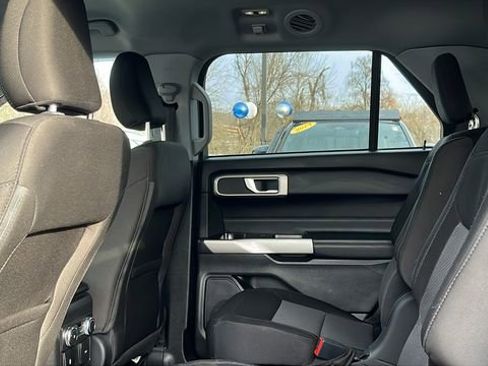 Used 2022 Ford Explorer XLT image 20