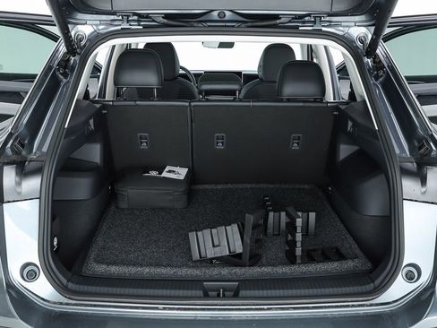 New 2026 Volkswagen Tiguan SE image 29