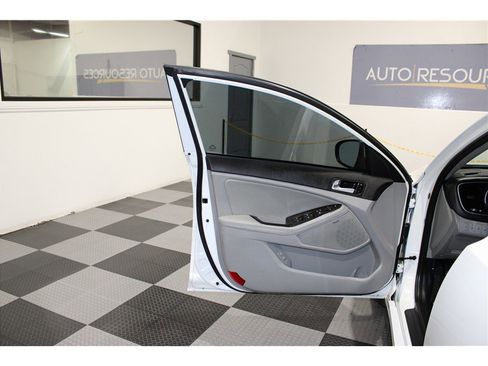 Used 2015 Kia Optima EX w/ EX Premium Package image 12