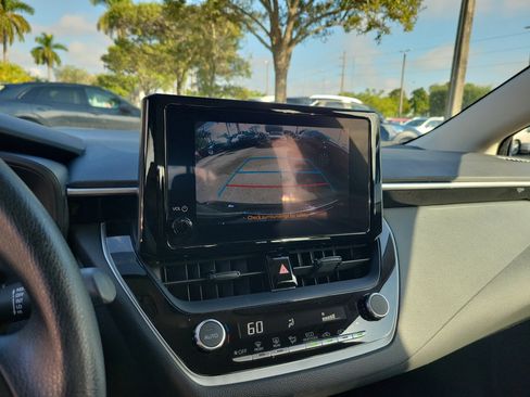 Used 2023 Toyota Corolla LE image 15