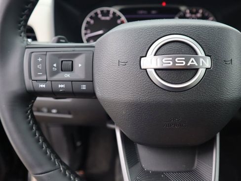 Certified 2025 Nissan Rogue SV AWD/4WD image 20