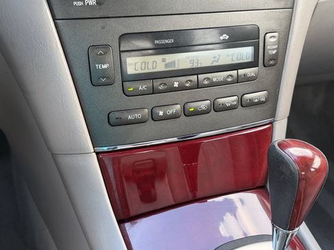 Used 2003 Lexus ES 330 FWD image 24