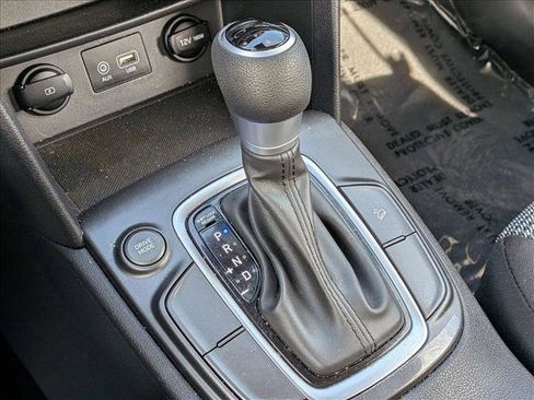 Used 2020 Hyundai Kona SE w/ Cargo Package FWD image 12