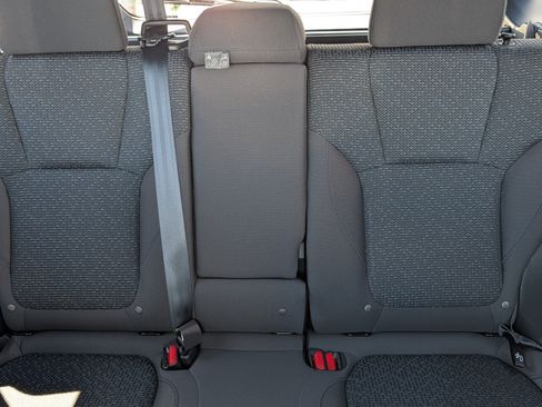 Certified 2025 Subaru Forester Premium AWD/4WD image 13