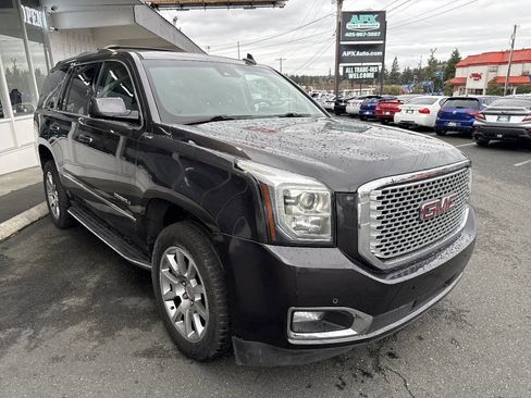 Used 2017 GMC Yukon Denali image 13