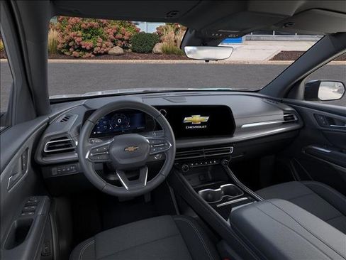 New 2026 Chevrolet Traverse LT w/ Driver Confidence Package image 15