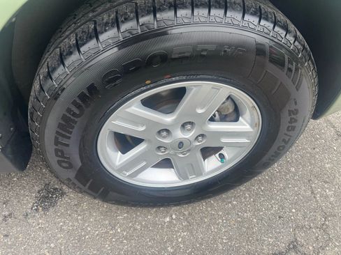 Used 2008 Ford Escape 4WD Hybrid image 36