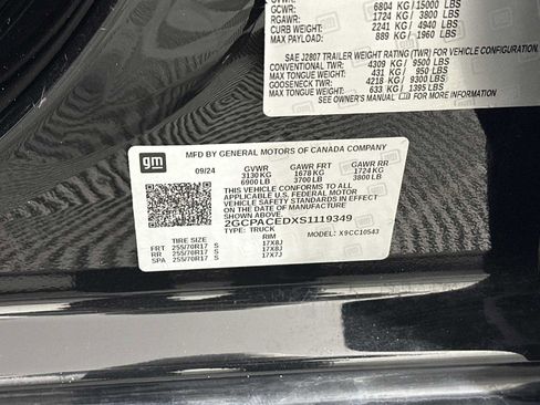 Used 2025 Chevrolet Silverado 1500 LT image 36