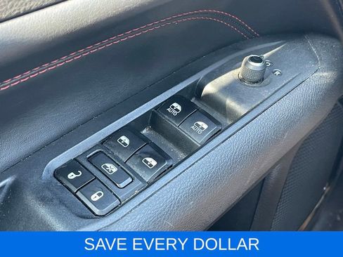 Used 2023 Jeep Compass Trailhawk w/ Trailhawk Elite Group AWD/4WD image 17
