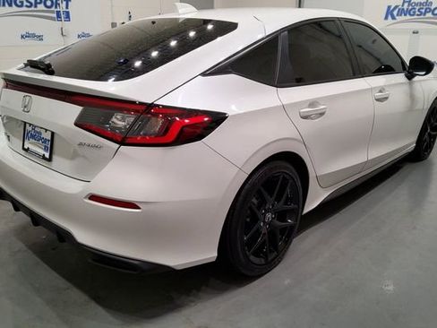 Used 2024 Honda Civic Sport image 3